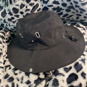 bucket hat